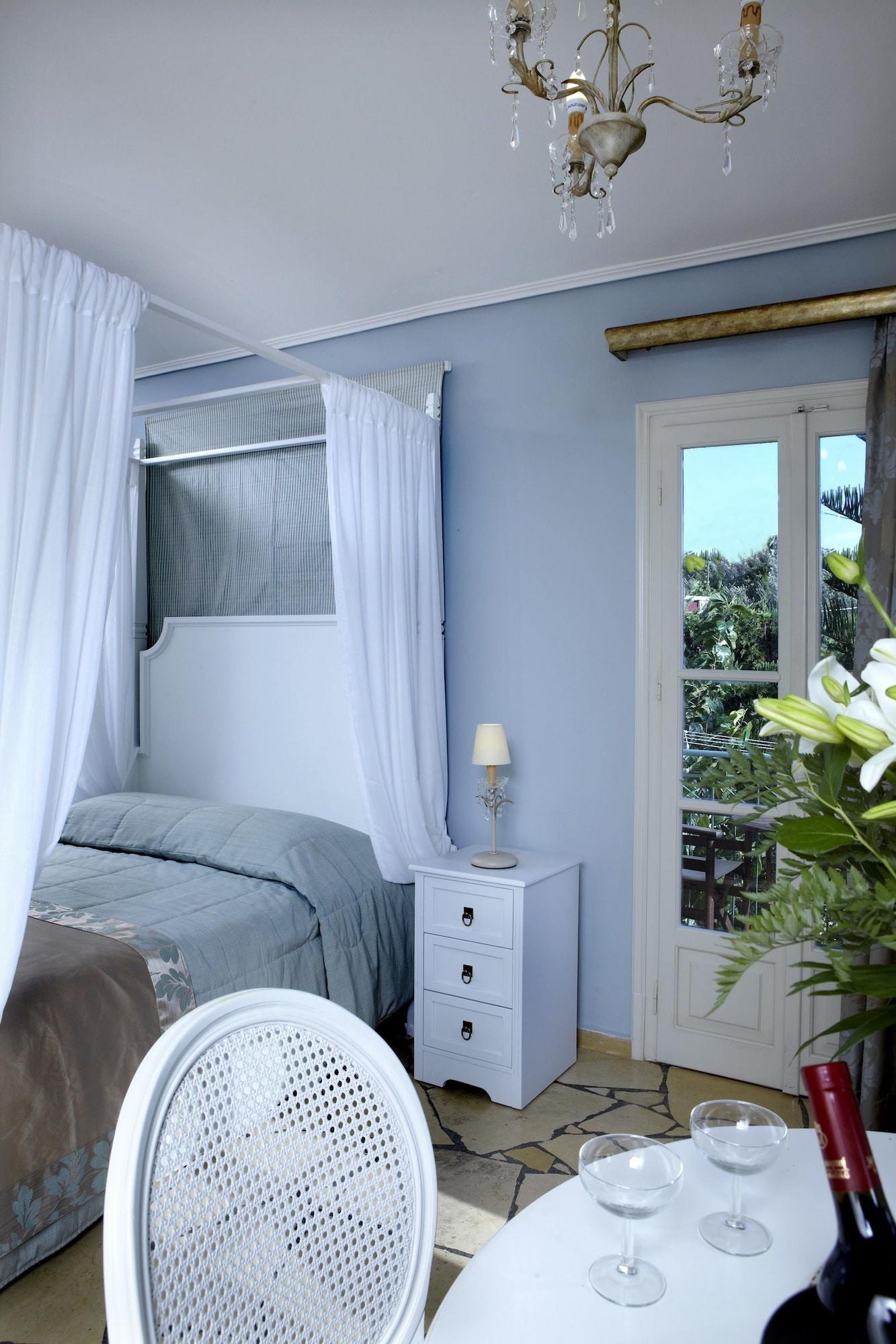 Dafnoudi Hotel Apartments Antipata  Экстерьер фото