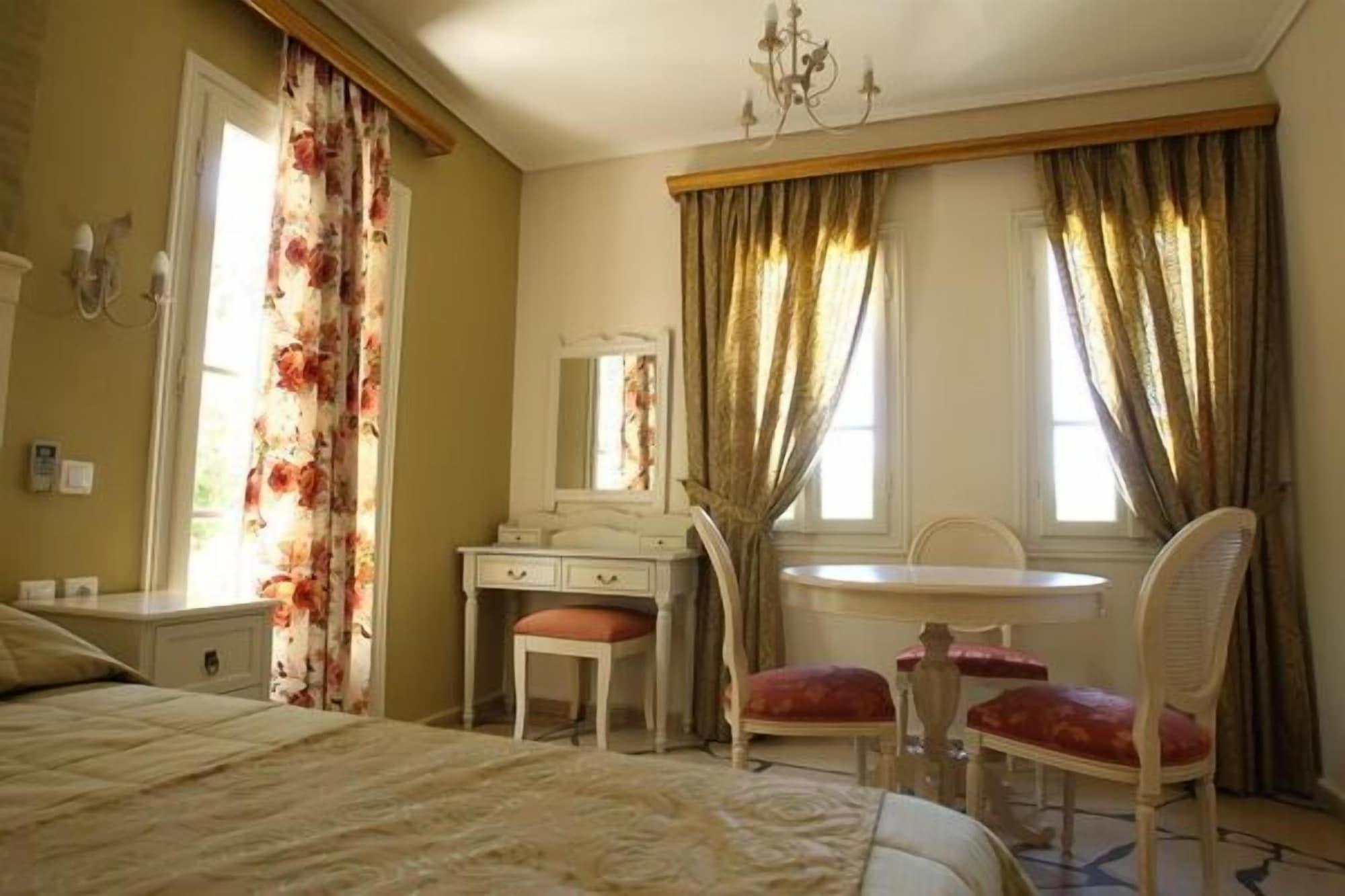 Dafnoudi Hotel Apartments Antipata  Экстерьер фото