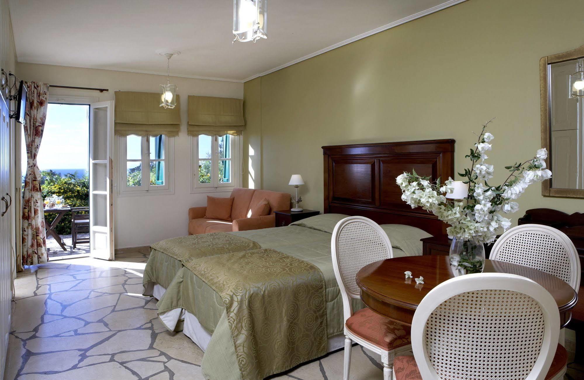 Dafnoudi Hotel Apartments Antipata  Экстерьер фото
